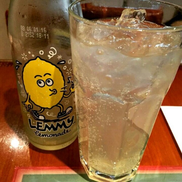 lemonade alcoholic drink