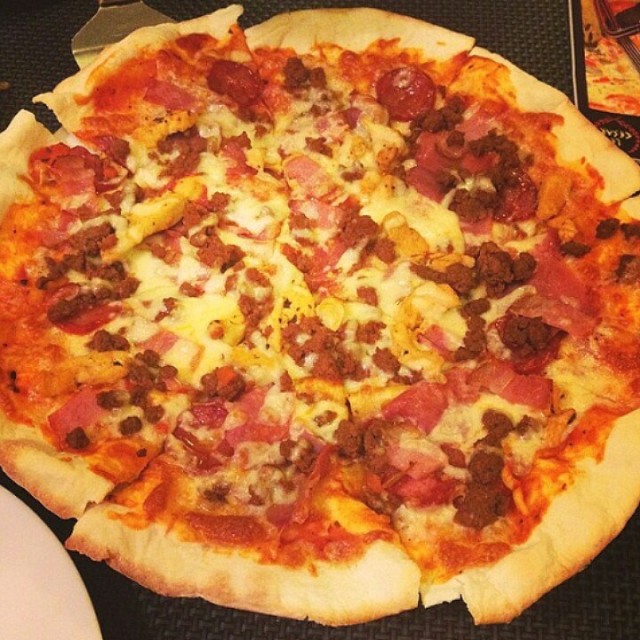 meat pizza