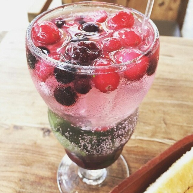 cranberry mojito