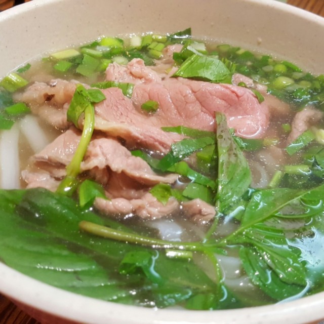 生牛肉汤河