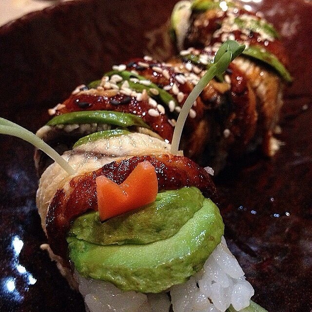 Dragon roll