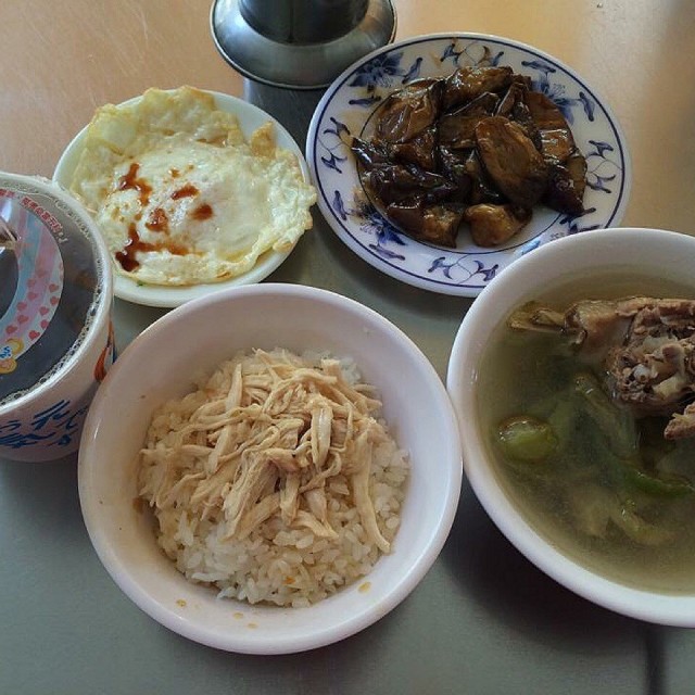 雞肉飯