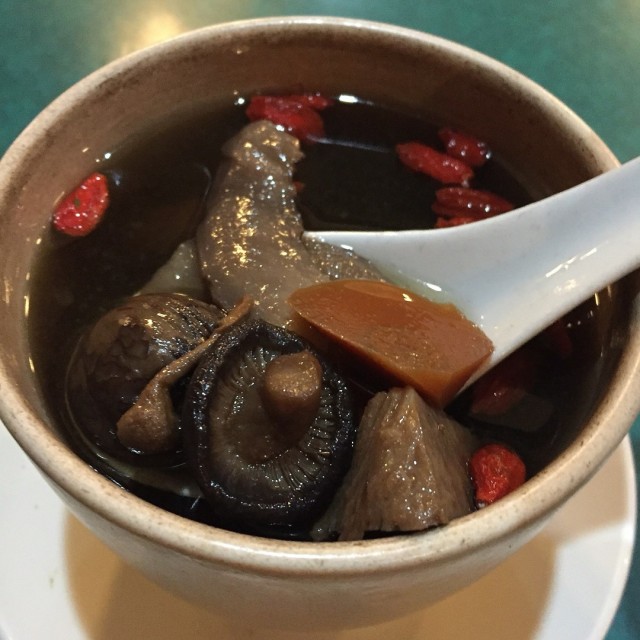 養生蟲草花炖湯