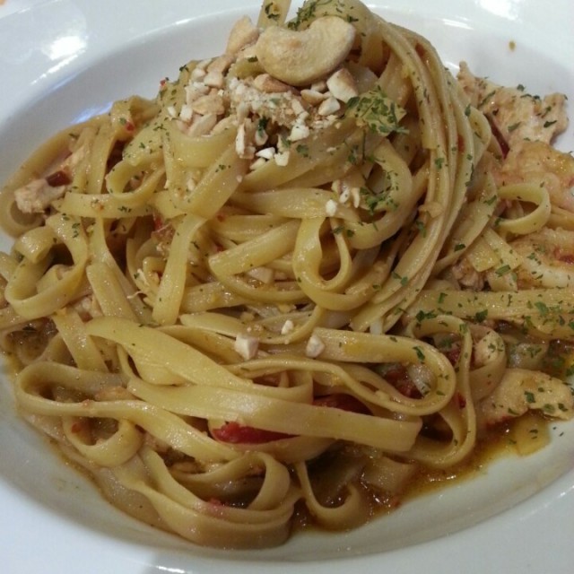 香辣泰式雙料寬麵