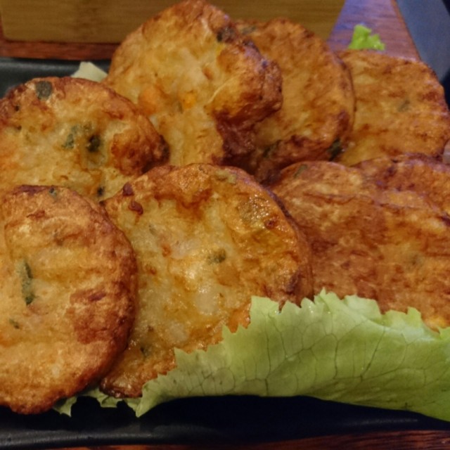 Mini seafood pancakes 