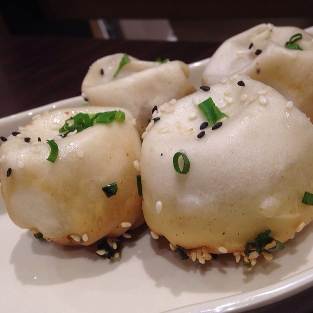 香港最好食既生煎包,外脆里面爆多汁。