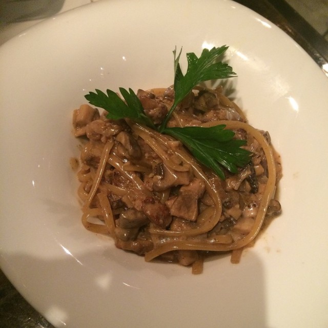 Pasta with Mushroom Cream Sauce