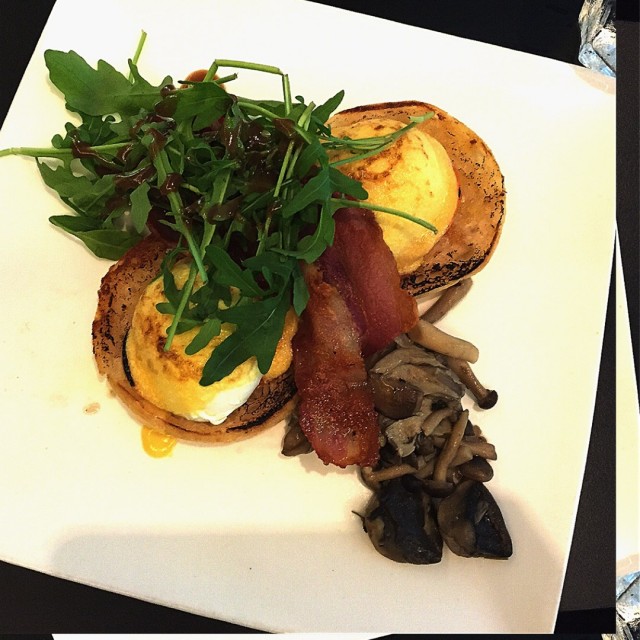 Sous Vide Eggs Benedict
