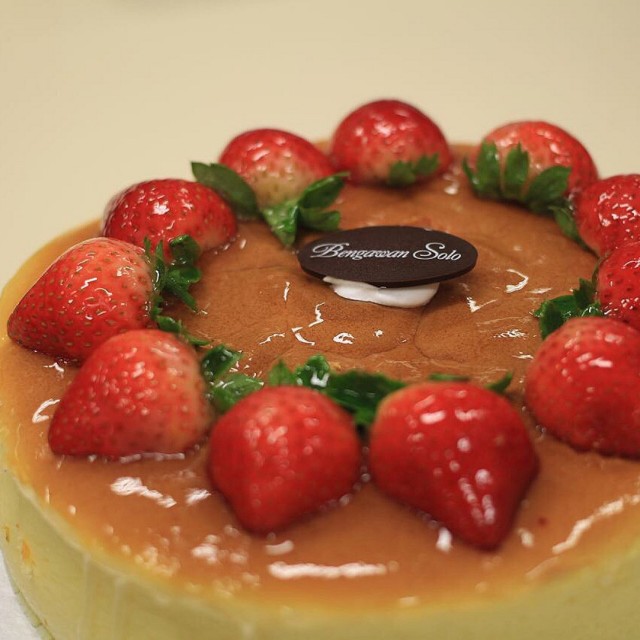 Light Strawberry Cheesecake