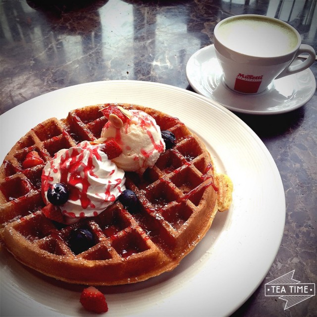 Signature waffle