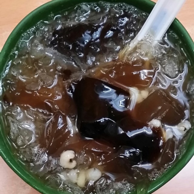 愛玉仙草冰