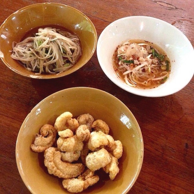 ก๋วยเตี๋ยวเรือหมู/เนื้อ/น้ำตก