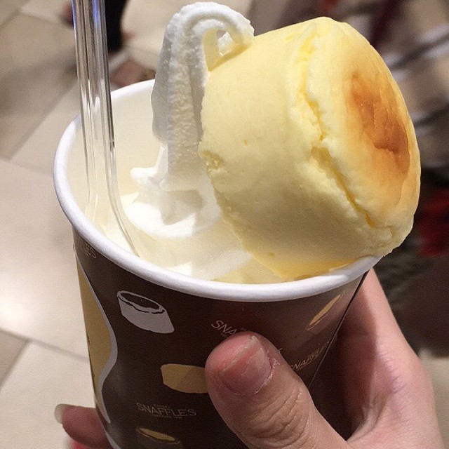 Hokkaido Ice-cream with Catchcake