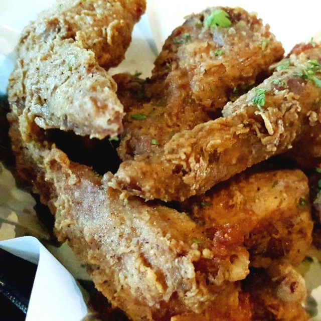 Mozzarella wings