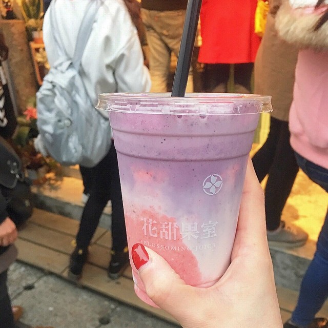 顏色好美喔～也很好喝啦～