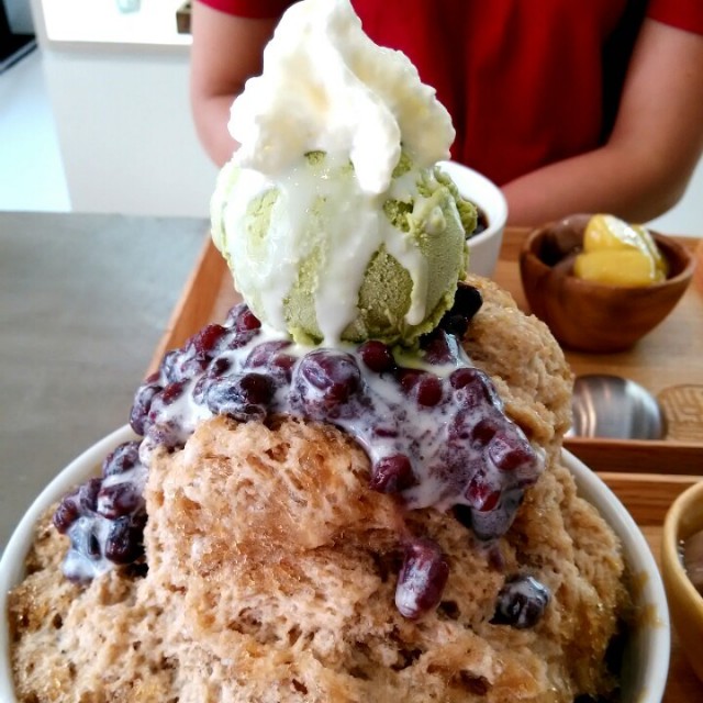 柴燒。淬雪系 明治抹茶嫩仙草雪花盛盤