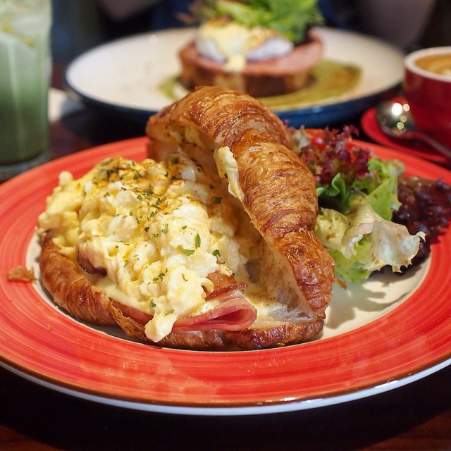Breakfast Butter Croissant
