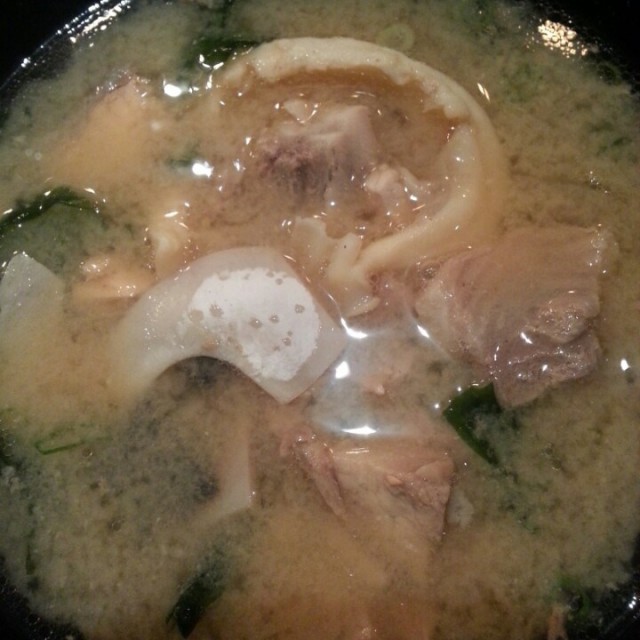 魚骨味噌湯