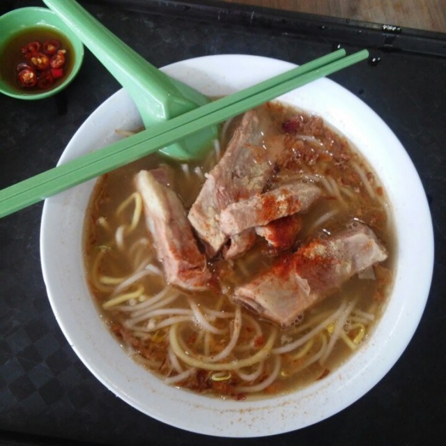 Pork Ribs Noodle Soup