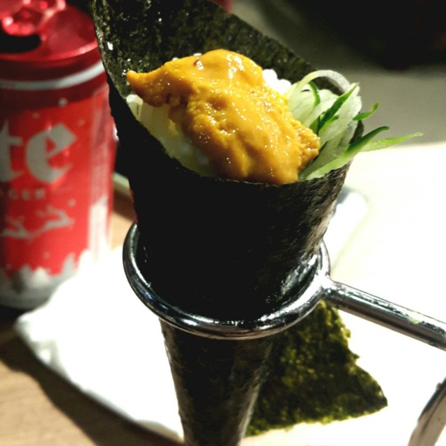 細細件大小剛好,紫菜脆,可惜海膽質素差,味道古怪!