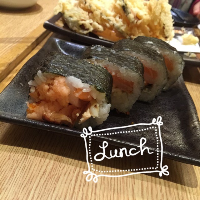 雖然材料多！但味道太雜！食唔出主題！