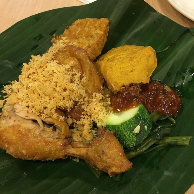 Ayam Penyet