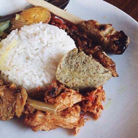 Nasi Ayam Kedewatan Bu Mangku Nasi Ayam Kedewatan Ibu