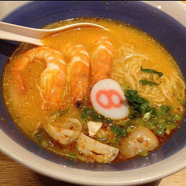 ต้มยำกุ้ง ราเมน