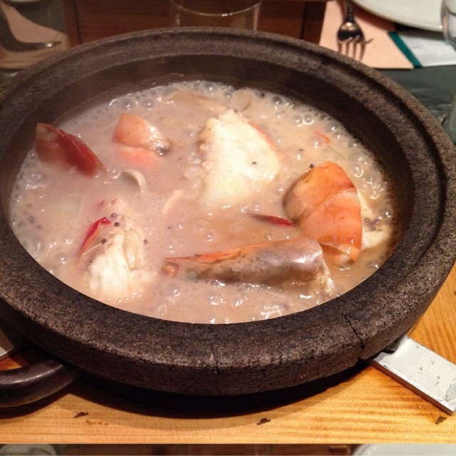 Stone Pot (King Prawn + Lobster Tail)