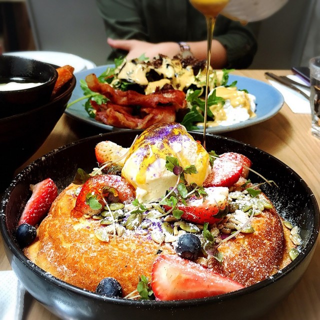 Berry Ricotta Hotcake