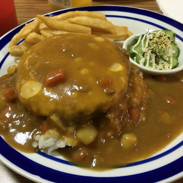 咖哩醬起士漢堡排飯