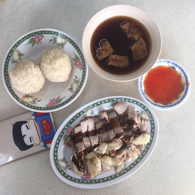 Steamed chicken with Pork belly and Rice balls