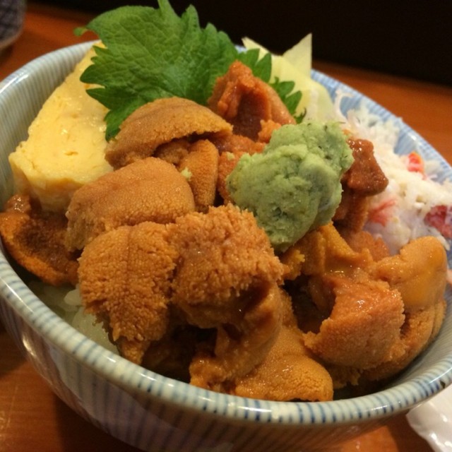 海膽丼