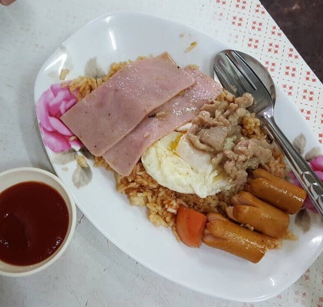 ข้าวผัดอเมริกัน