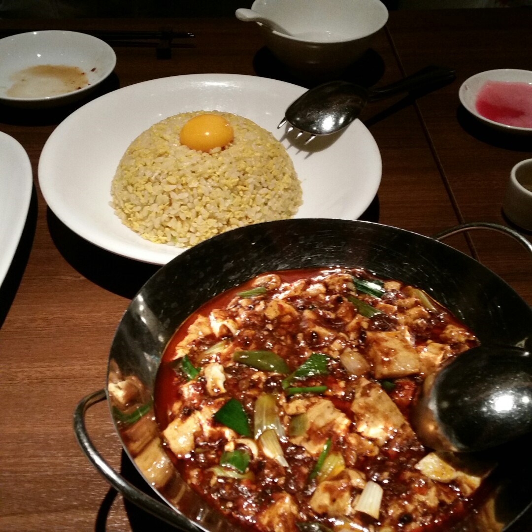 黄金チャーハンと麻婆豆腐 Kamonka Ueno Bamboo Garden Store S Photo In Ueno Okachimachi Yushima Tokyo Area Openrice Japan