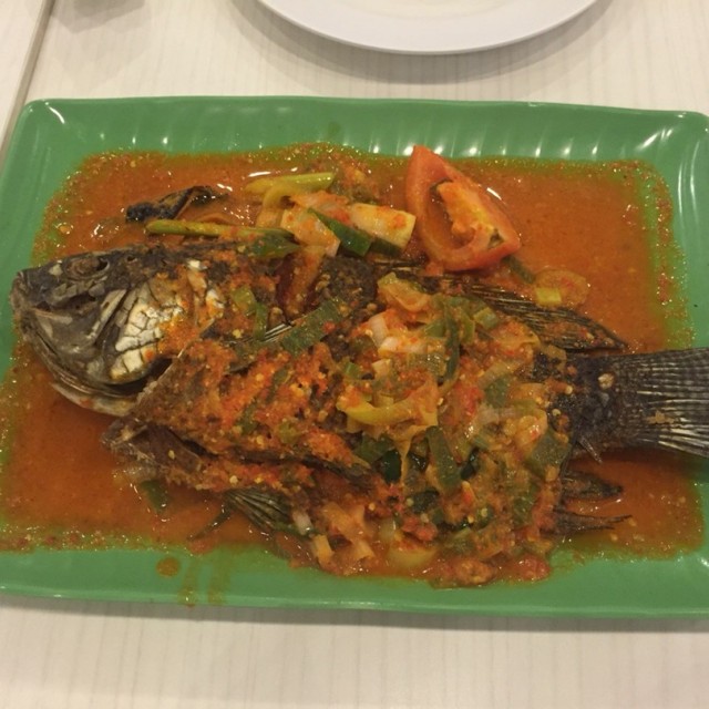 Ikan Pesmol (Fish in Rich Gravy)