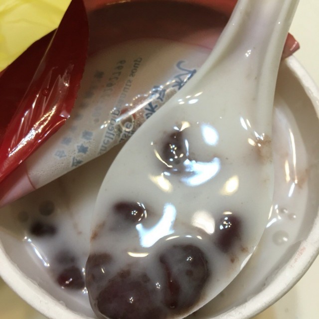 杏仁紅豆湯