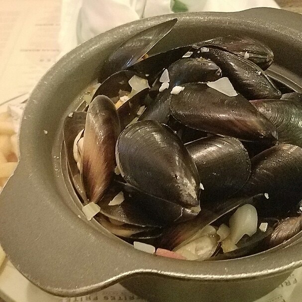 Mussels in white wine sauce
