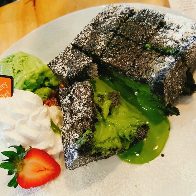 Salted Egg Yolk Matcha Lava Toast