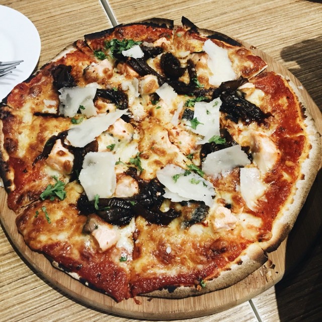 Salmon Pizza