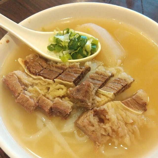 半肥瘦清汤腩河