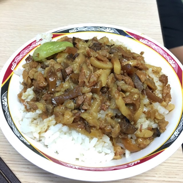 魯肉飯