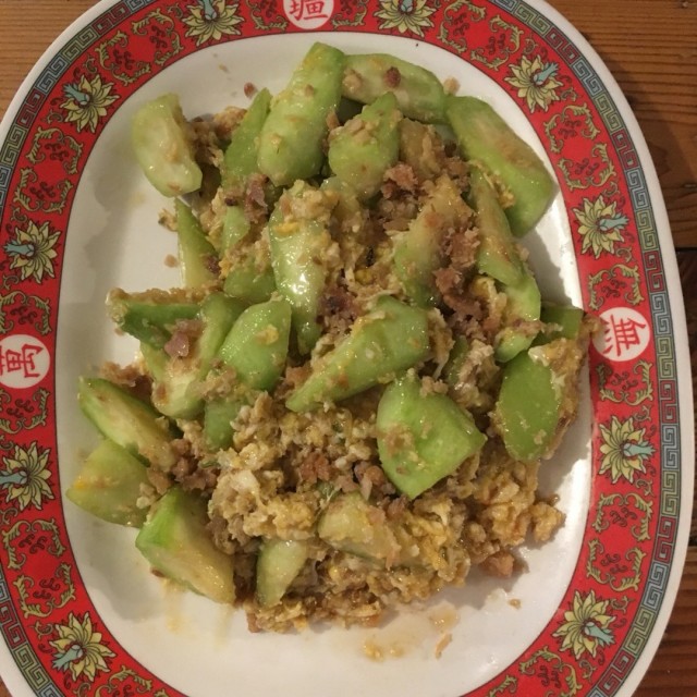 บวบผัดไข่เค็ม