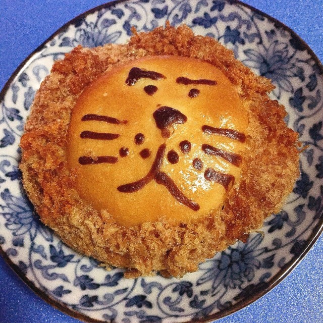 Singa-ROAR (狮城鼓舞) 
