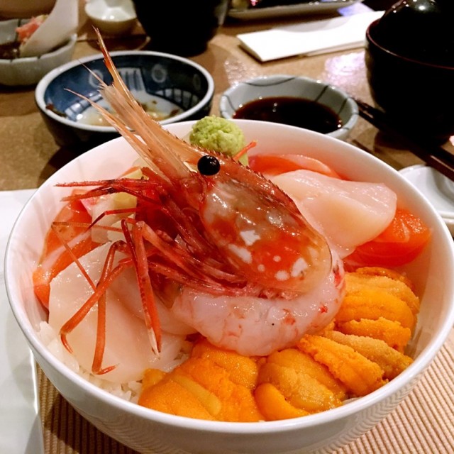 超厚切鮮甜刺身，食完飽到郁唔到