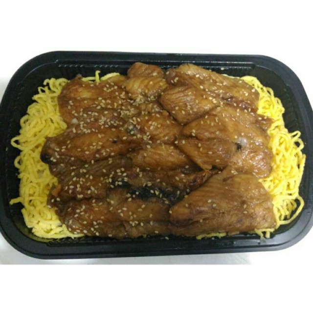 蒲燒鯛魚飯佐蛋絲