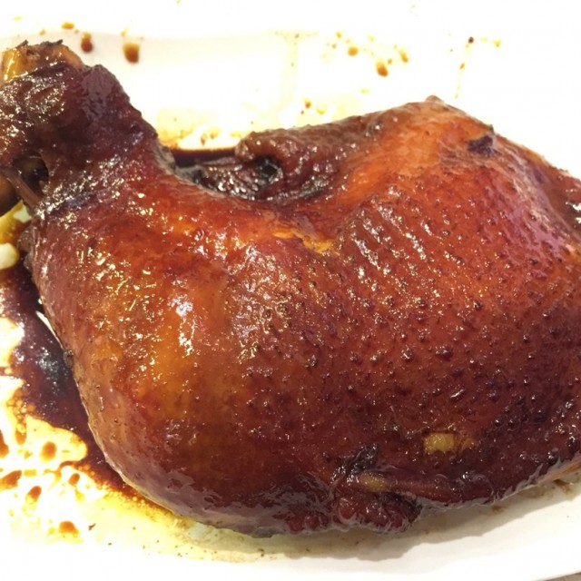 瑞士汁不過咸，雞肉鮮嫩，推介～