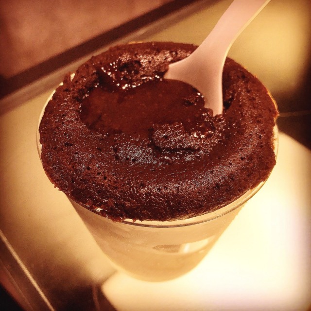 Cuppa Lava Cake With Ice Cream