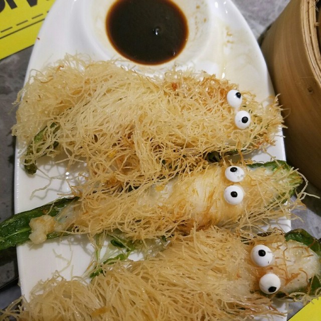 尖椒配上蝦肉， 外層配上一層脆脆的， 整體味道口感不錯，值得一試。
