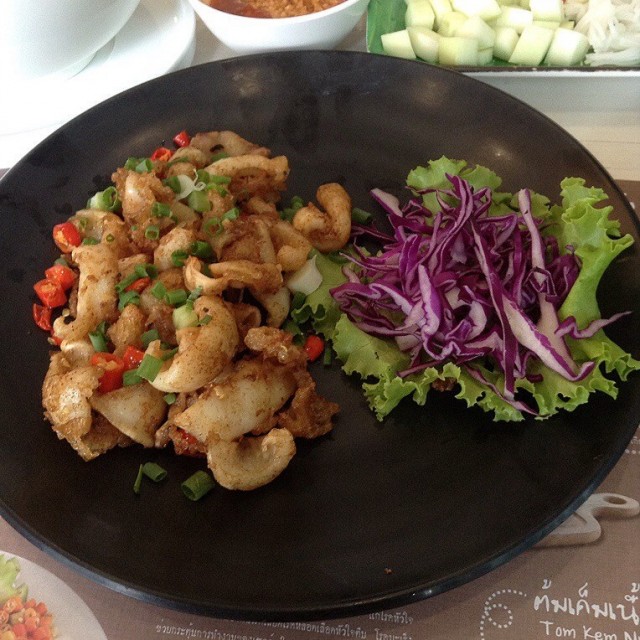 ปลาหมึกทอดพริกเกลือ